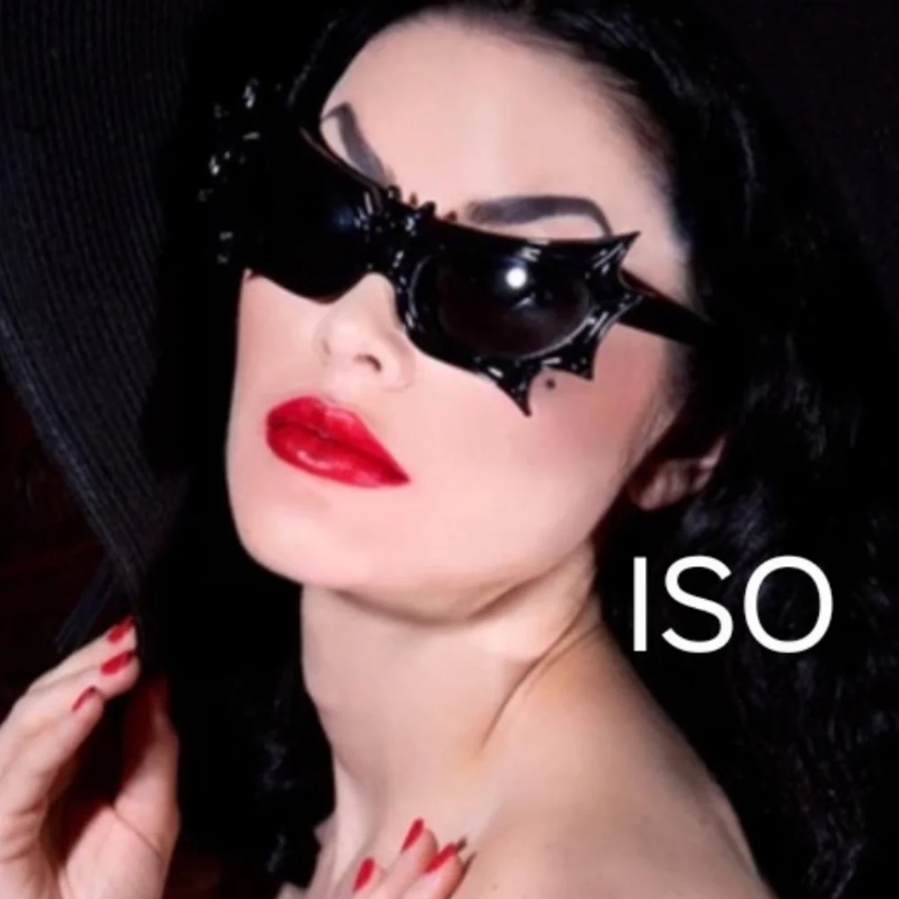 Vampira Bat Glasses In Black